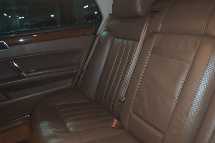 Used Volkswagen Phaeton 2012 3.0L Business Edition Left Rear Seat