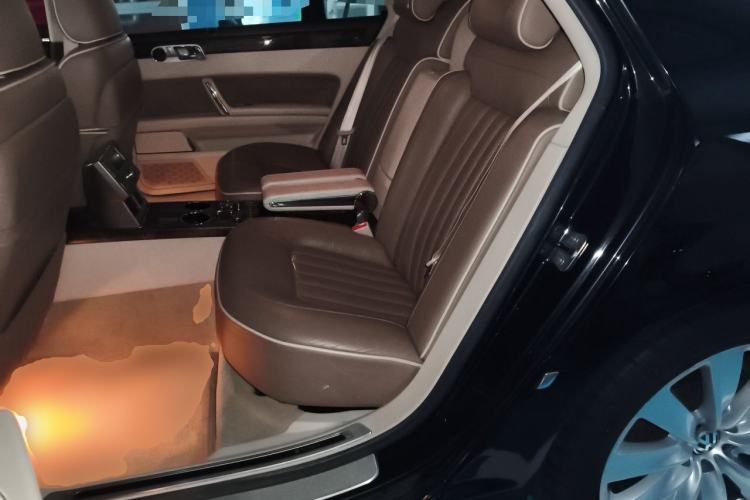 Used Volkswagen Phaeton 2012 3.6L Deluxe Custom Edition Left Rear Seat