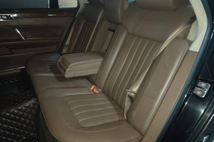 Used Volkswagen Phaeton 2012 3.0L Business Edition Left Rear Seat