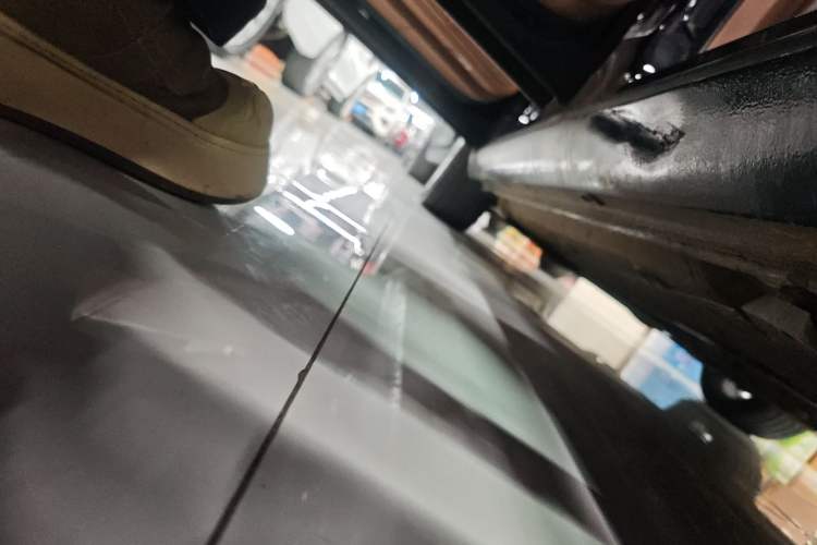 Used Volkswagen Phaeton 2012 3.0L Business Edition Left Side Sill
