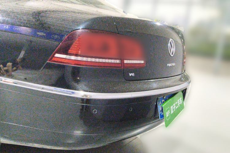Used Volkswagen Phaeton 2012 3.0L Business Edition Rear