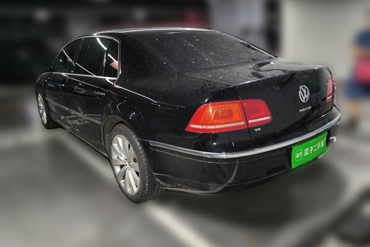 Used Volkswagen Phaeton 2012 3.6L Deluxe Custom Edition Rear Left 45 Deg