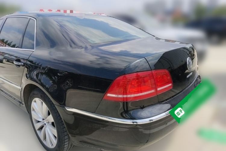 Used Volkswagen Phaeton 2012 3.6L Deluxe Custom Edition Rear Left 45 Deg