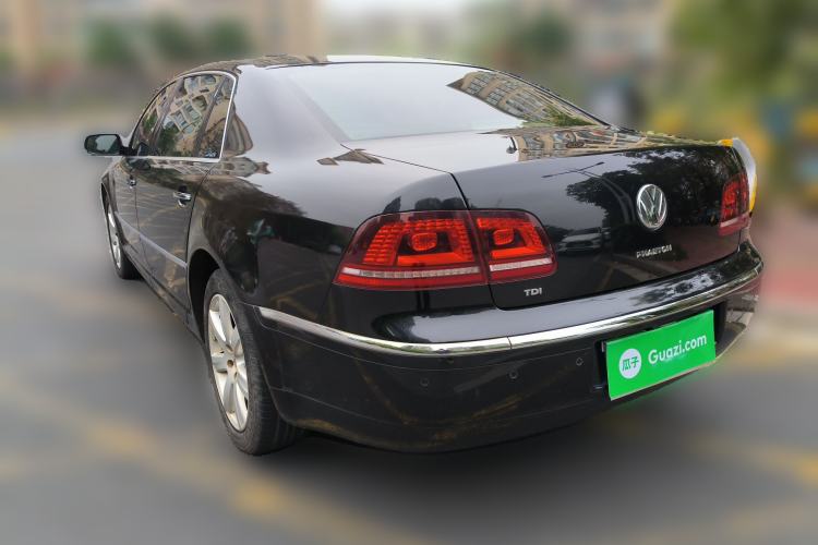 Used Volkswagen Phaeton 2012 3.0TDI Executive Version Rear Left 45 Deg