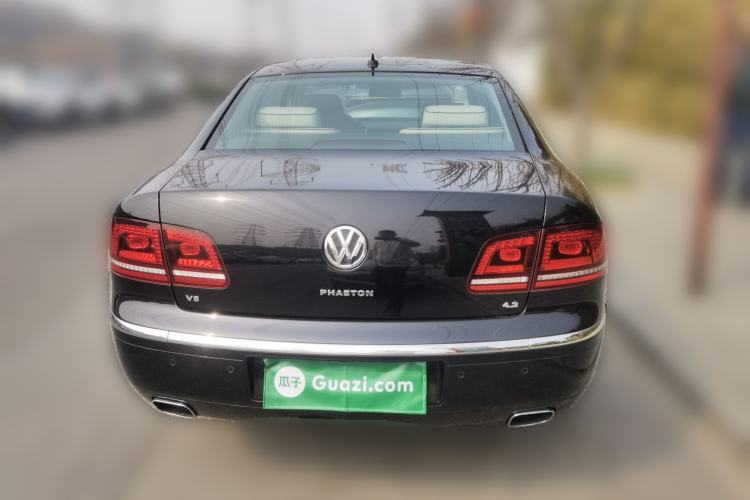 Used Volkswagen Phaeton 2012 4.2L Luxury Custom Edition Rear