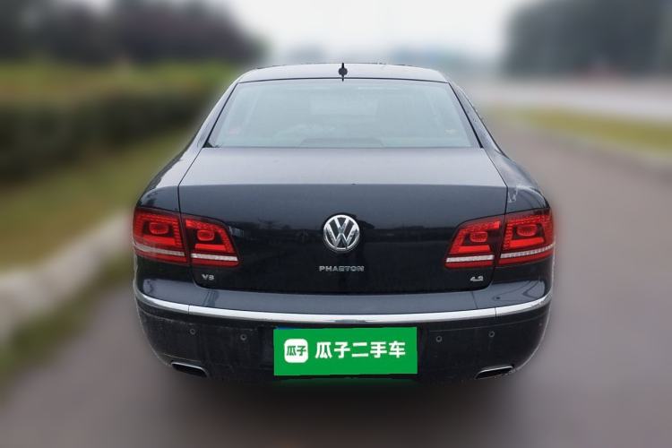 Used Volkswagen Phaeton 2012 4.2L Luxury Custom Edition Rear