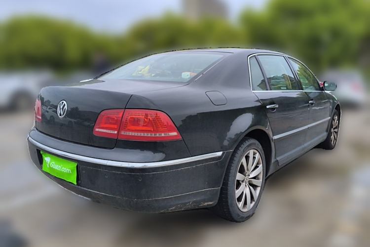 Used Volkswagen Phaeton 2012 3.0L Elite Custom Edition Rear Right 45 Deg