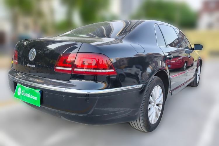 Used Volkswagen Phaeton 2012 3.0L Business Edition Rear Right 45 Deg