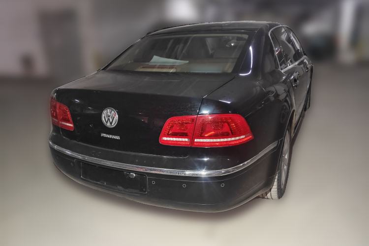 Used Volkswagen Phaeton 2012 3.0L Executive Version Rear Right 45 Deg