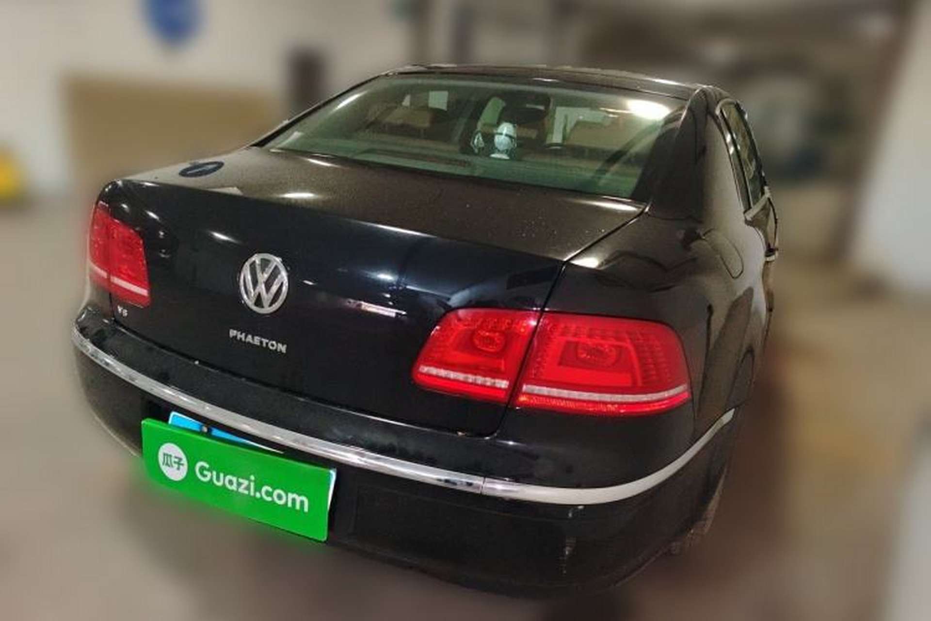 Used Volkswagen Phaeton 2012 3.0L Elite Custom Edition Rear Right 45 Deg