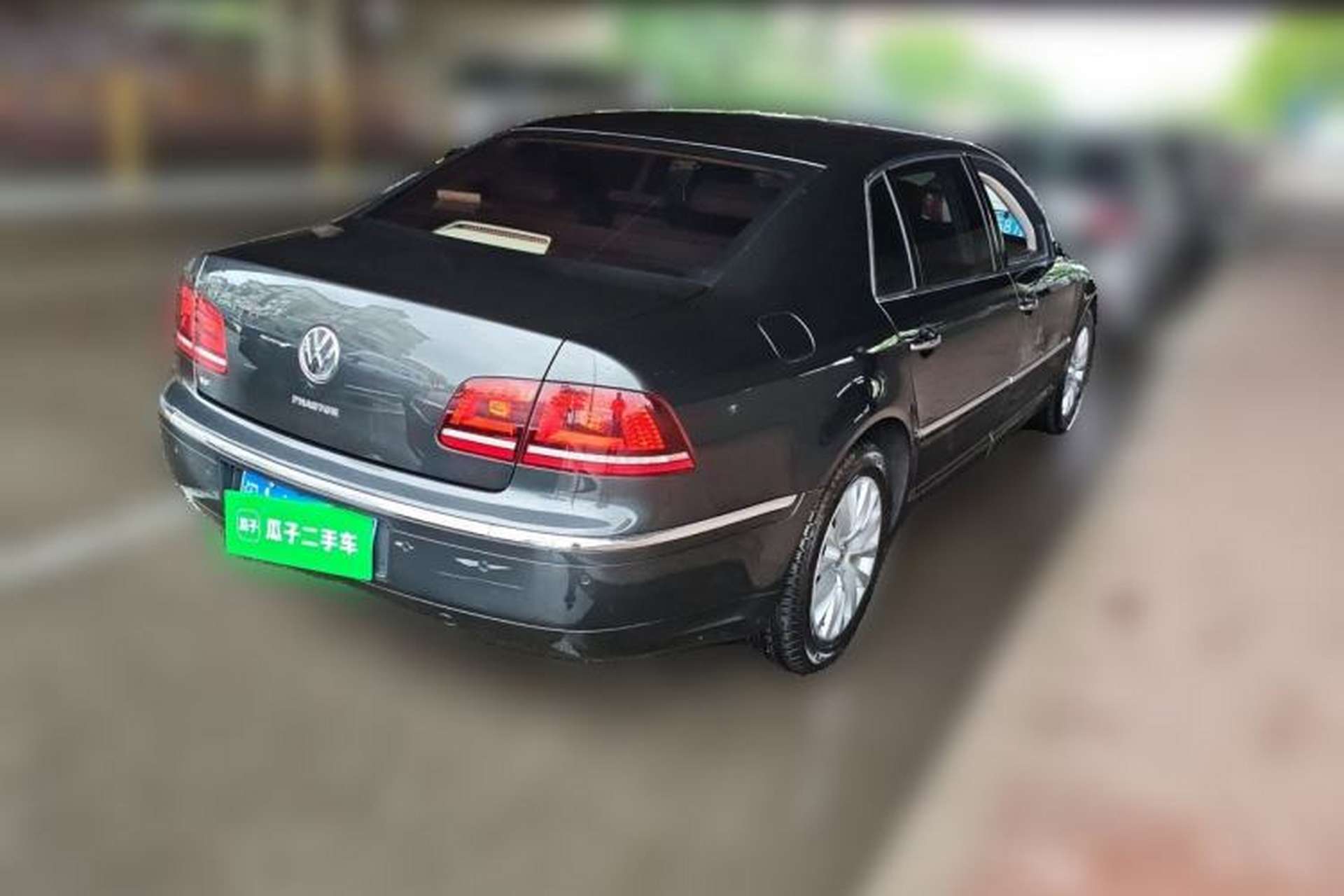 Used Volkswagen Phaeton 2012 3.0L Business Edition Rear Right 45 Deg
