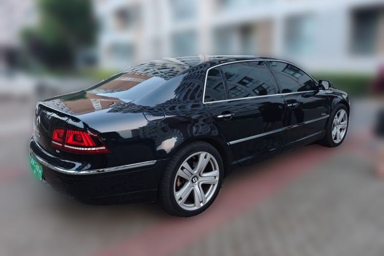 Used Volkswagen Phaeton 2012 3.0L Business Edition Rear Right 45 Deg