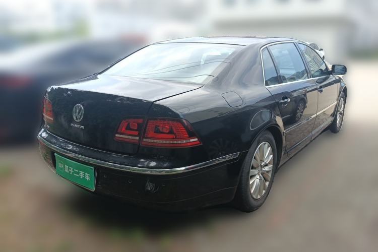 Used Volkswagen Phaeton 2012 3.0L Business Edition Rear Right 45 Deg