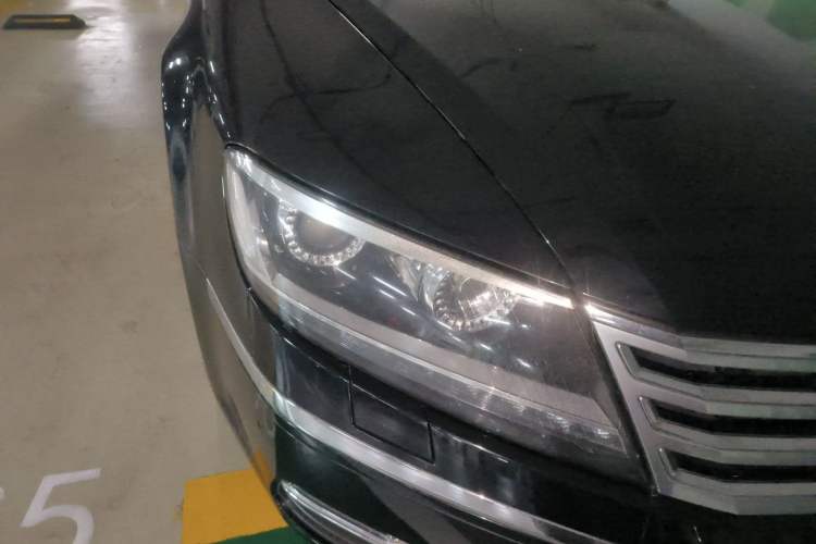 Used Volkswagen Phaeton 2012 3.0L Business Edition Right Front Headlight