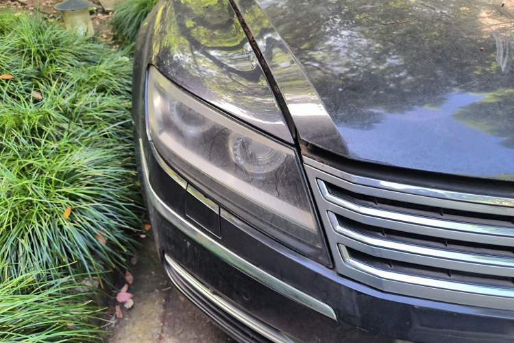 Used Volkswagen Phaeton 2012 3.0L Business Edition Right Front Headlight
