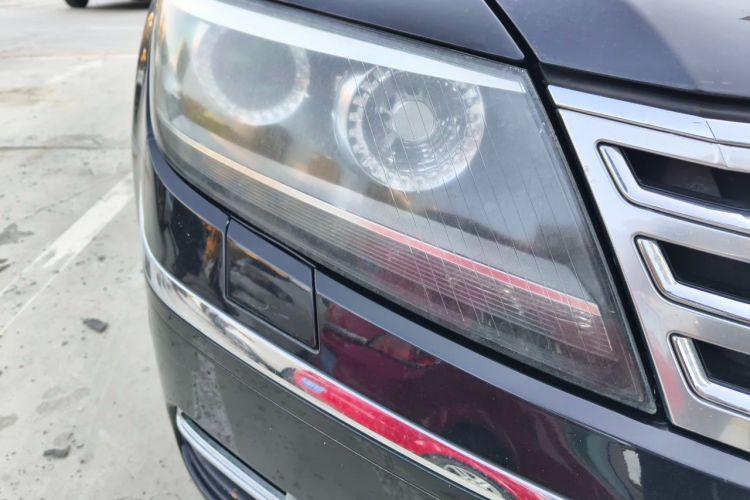 Used Volkswagen Phaeton 2012 3.0L Business Edition Right Front Headlight