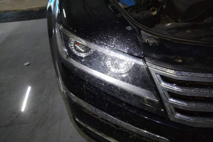 Used Volkswagen Phaeton 2012 3.0L Executive Version Right Front Headlight