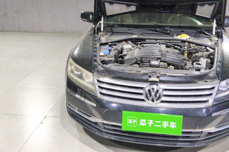 Used Volkswagen Phaeton 2012 3.0L Business Edition Right Front Headlight