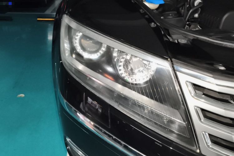 Used Volkswagen Phaeton 2012 3.6L Deluxe Custom Edition Right Front Headlight
