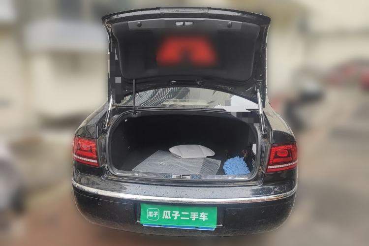 Used Volkswagen Phaeton 2012 3.0L Business Edition Trunk