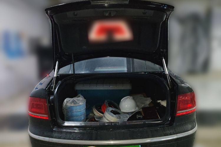 Used Volkswagen Phaeton 2012 3.0L Executive Version Trunk