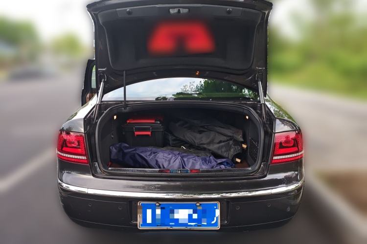 Used Volkswagen Phaeton 2012 3.0L Business Edition Trunk