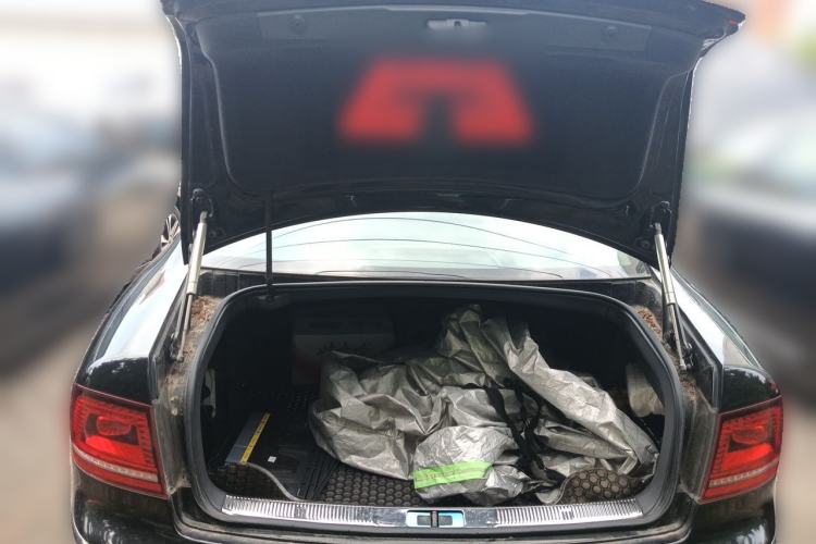 Used Volkswagen Phaeton 2012 3.0L Business Edition Trunk