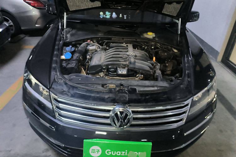 Used Volkswagen Phaeton 2012 3.0L Executive Version Engine Bay