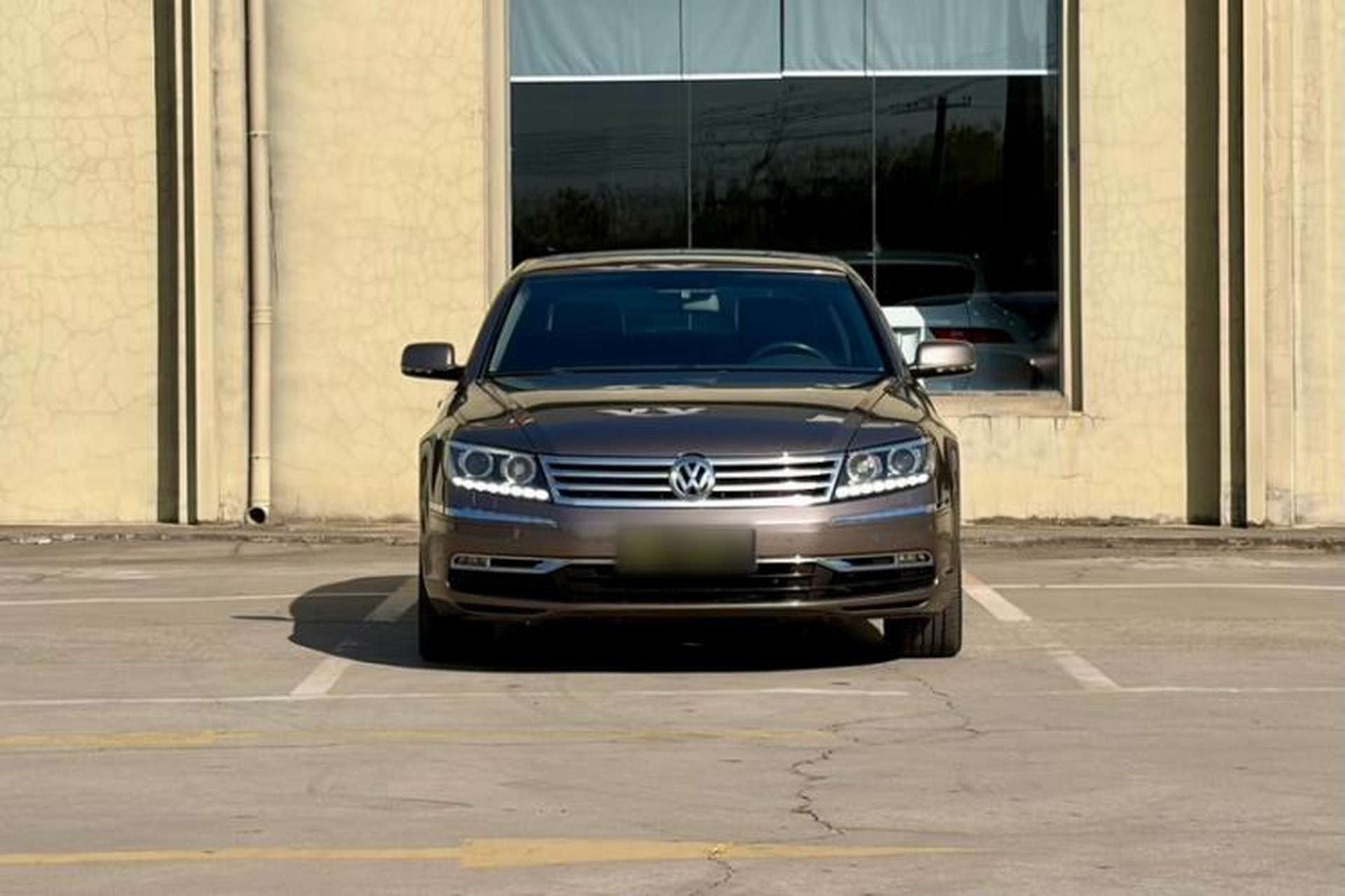 Used Volkswagen Phaeton 2012 3.0L Business Edition Exterior 1