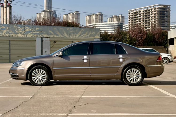 Used Volkswagen Phaeton 2012 3.0L Business Edition Exterior 3
