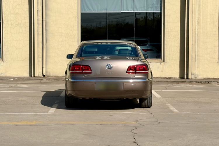 Used Volkswagen Phaeton 2012 3.0L Business Edition Exterior 5