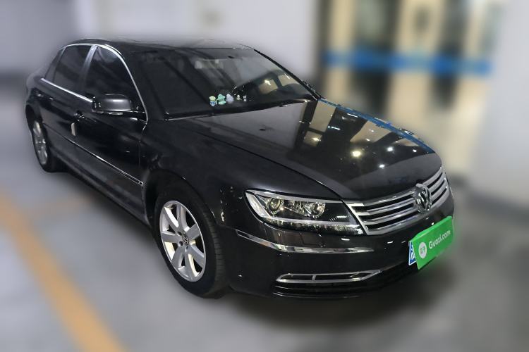 Used Volkswagen Phaeton 2012 3.0L Executive Version Front Right 45 Deg
