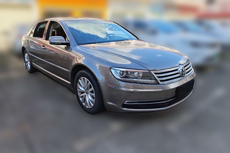 Used Volkswagen Phaeton 2012 3.0L Business Edition Front Right 45 Deg