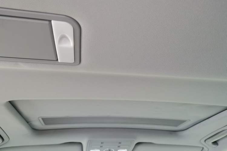 Used Volkswagen Phaeton 2012 3.0L Business Edition Headliner