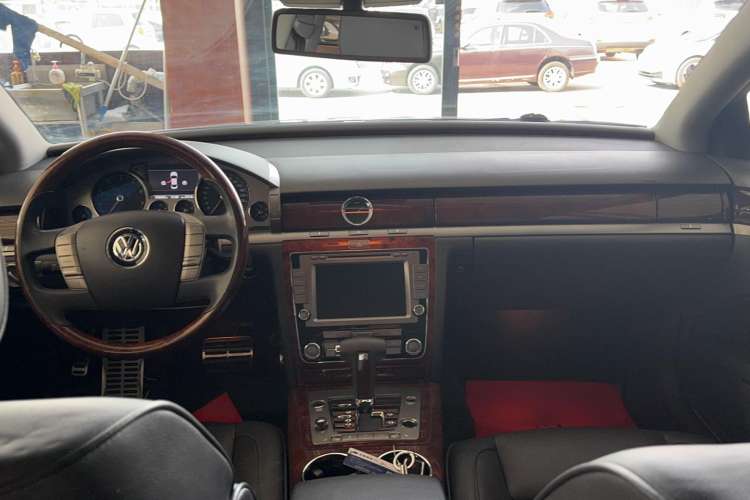 Used Volkswagen Phaeton 2012 3.0L Executive Version Interior 2