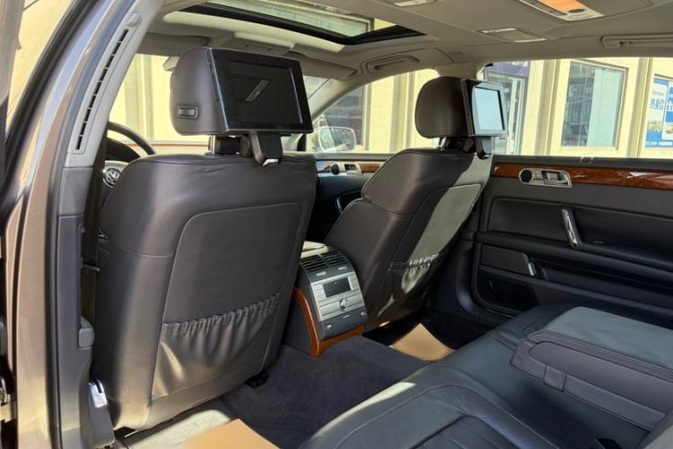 Used Volkswagen Phaeton 2012 3.0L Business Edition Interior 6
