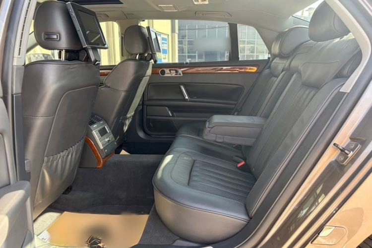 Used Volkswagen Phaeton 2012 3.0L Business Edition Interior 7