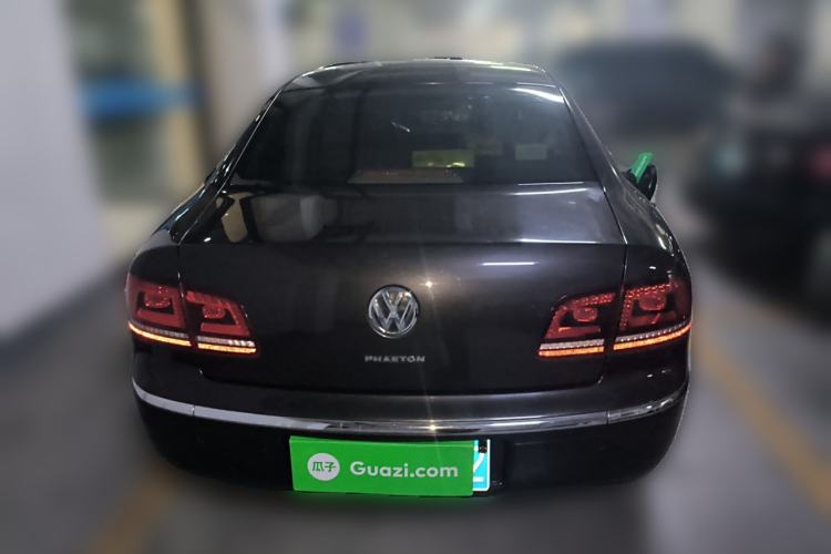 Used Volkswagen Phaeton 2012 3.0L Executive Version Rear