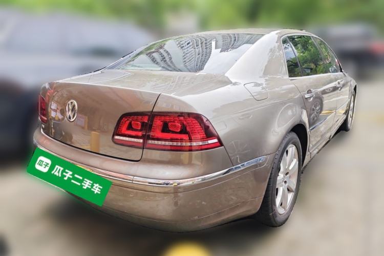 Used Volkswagen Phaeton 2012 3.0L Executive Version Rear Right 45 Deg