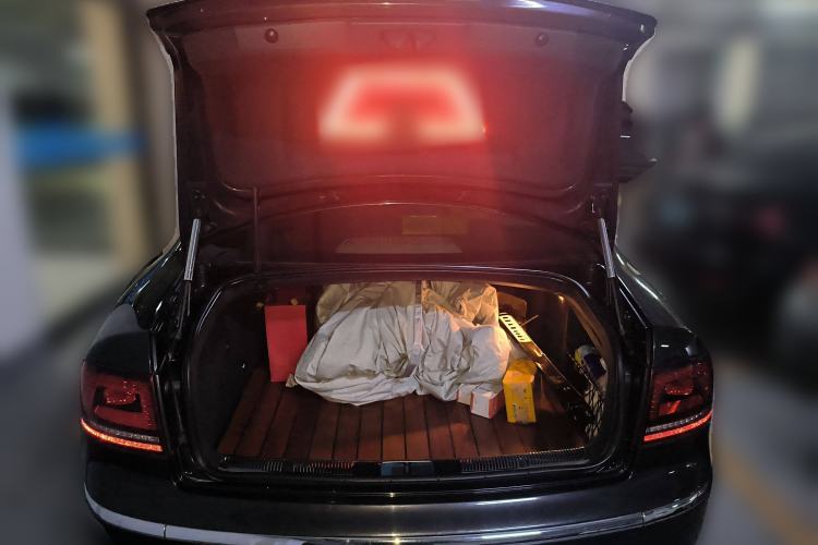 Used Volkswagen Phaeton 2012 3.0L Executive Version Trunk