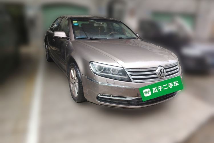 Used Volkswagen Phaeton 2012 3.0L Executive Version Front Right 45 Deg