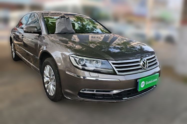 Used Volkswagen Phaeton 2012 3.0L Business Edition Front Right 45 Deg