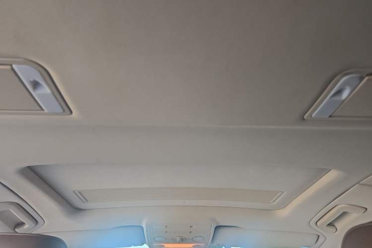 Used Volkswagen Phaeton 2012 3.0L Business Edition Headliner