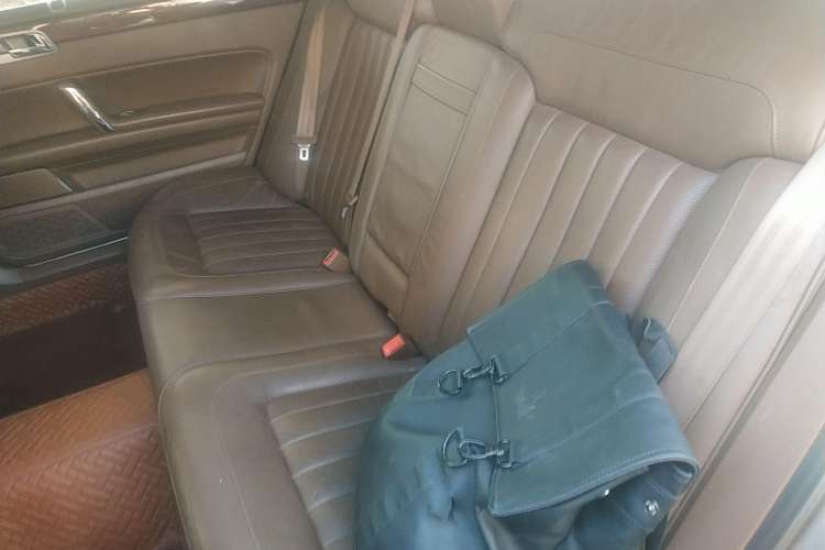 Used Volkswagen Phaeton 2012 3.0L Business Edition Left Rear Seat