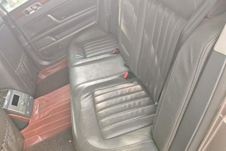 Used Volkswagen Phaeton 2012 3.0L Business Edition Left Rear Seat