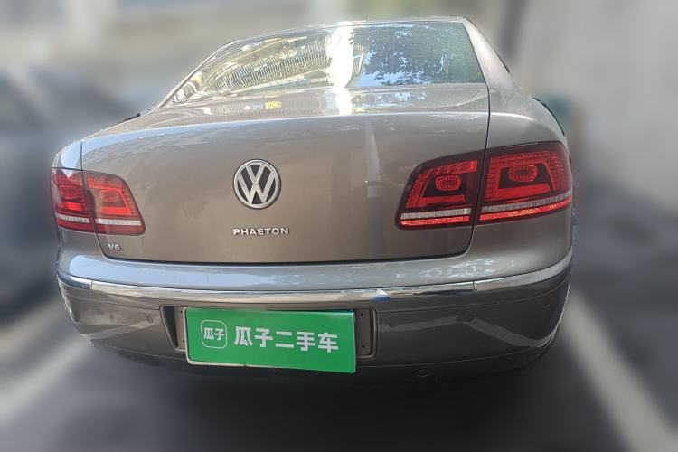 Used Volkswagen Phaeton 2012 3.0L Business Edition Rear