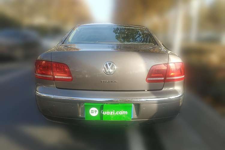 Used Volkswagen Phaeton 2012 3.0L Business Edition Rear