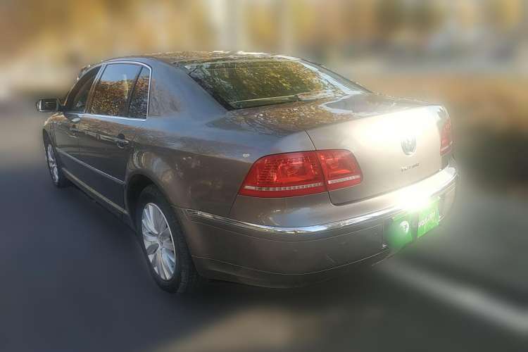 Used Volkswagen Phaeton 2012 3.0L Business Edition Rear Left 45 Deg
