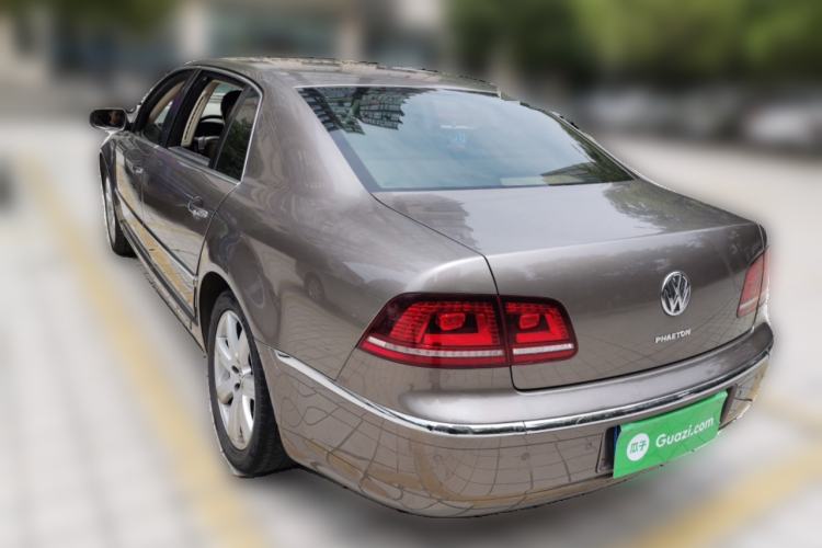 Used Volkswagen Phaeton 2012 3.0L Executive Version Rear Left 45 Deg