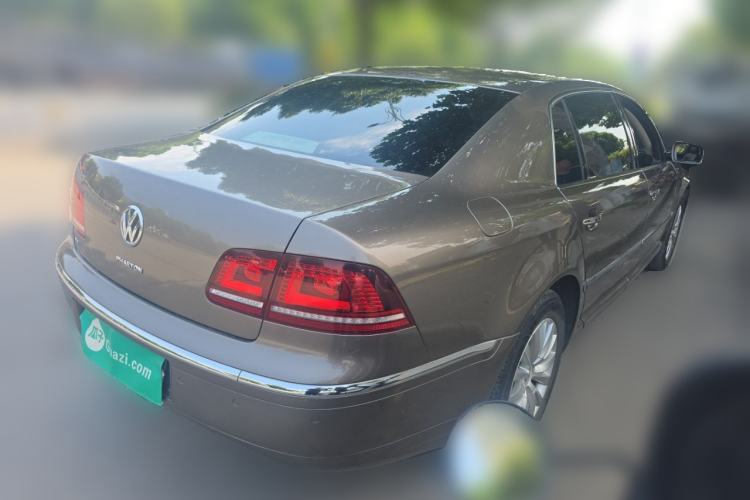 Used Volkswagen Phaeton 2012 3.0L Business Edition Rear Right 45 Deg